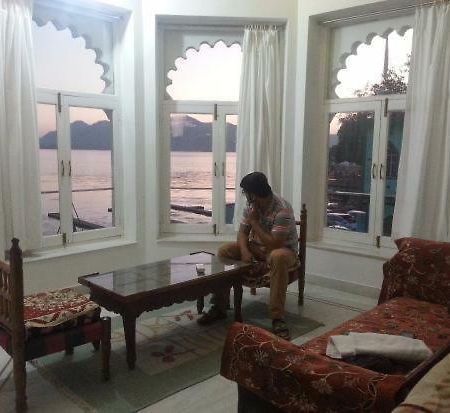 אודייפור Hotel Aravali View Palace מראה חיצוני תמונה