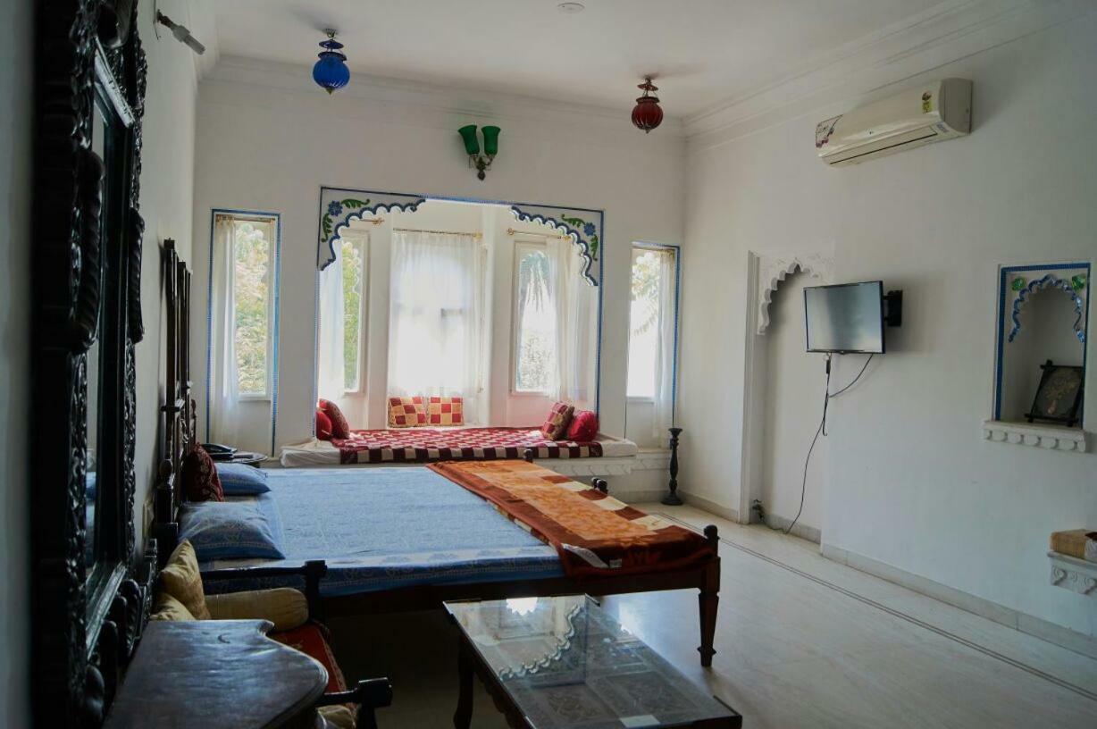 אודייפור Hotel Aravali View Palace מראה חיצוני תמונה